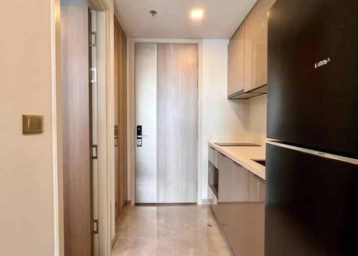 Apartment In Unit Workspace Gym And Infinity Pool Mrt 200m *