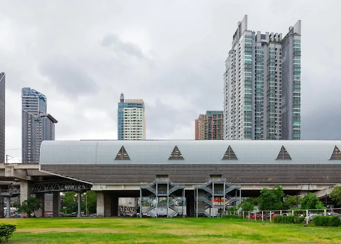 In Unit Workspace Gym And Infinity Pool Mrt 200m